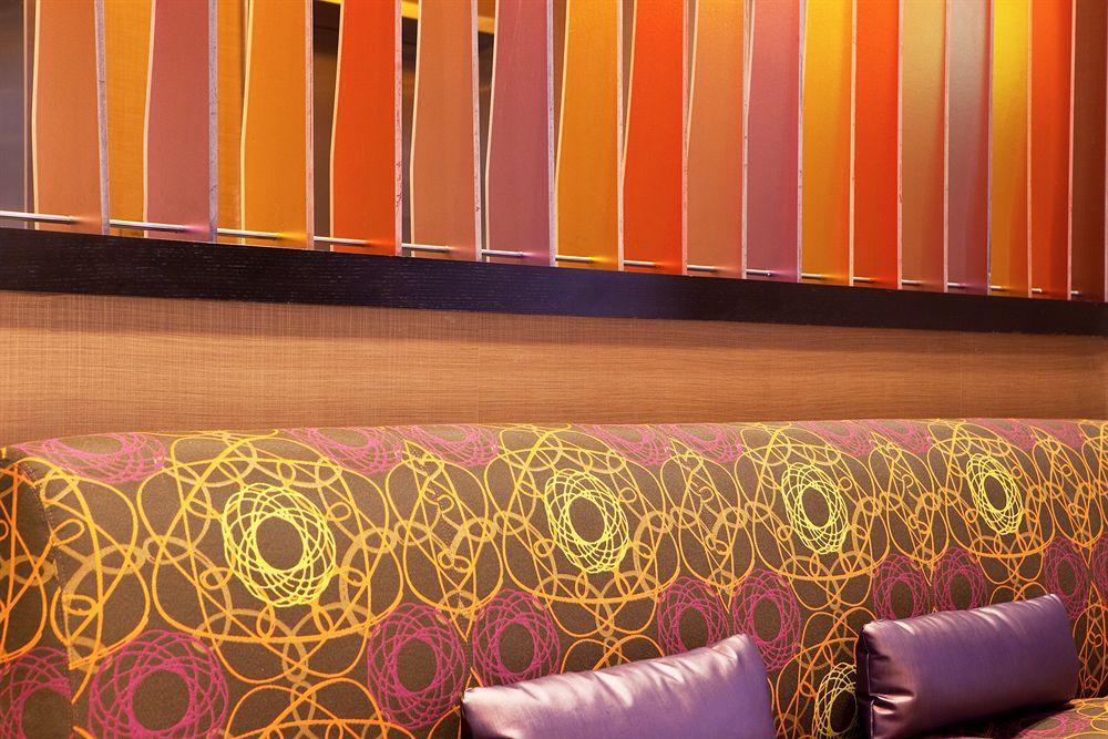 Courtyard By Marriott Syracuse Downtown At Armory Square Hotel Екстериор снимка